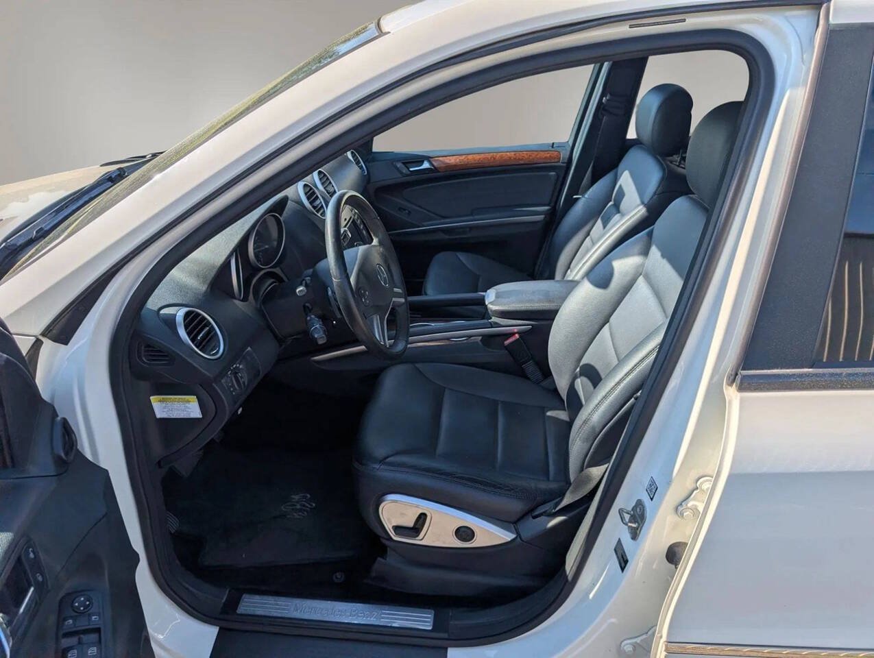 Used 2009 Mercedes-Benz ML 320 BlueTEC 4MATIC image 22