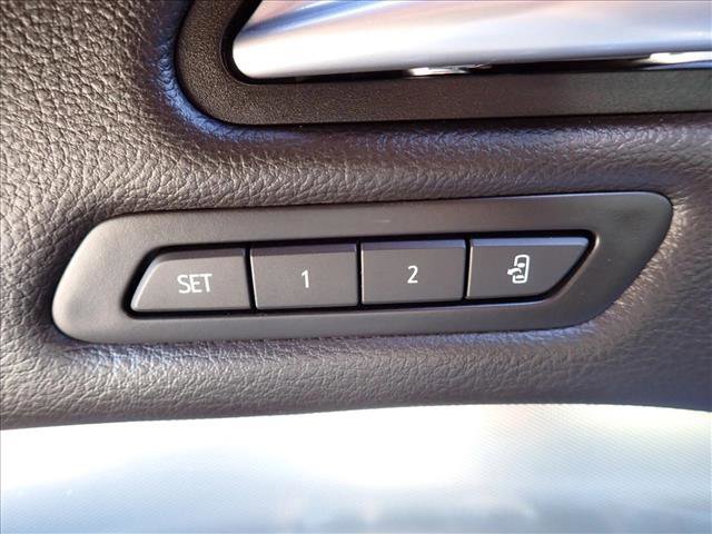 Used 2023 Cadillac XT4 Premium Luxury image 16