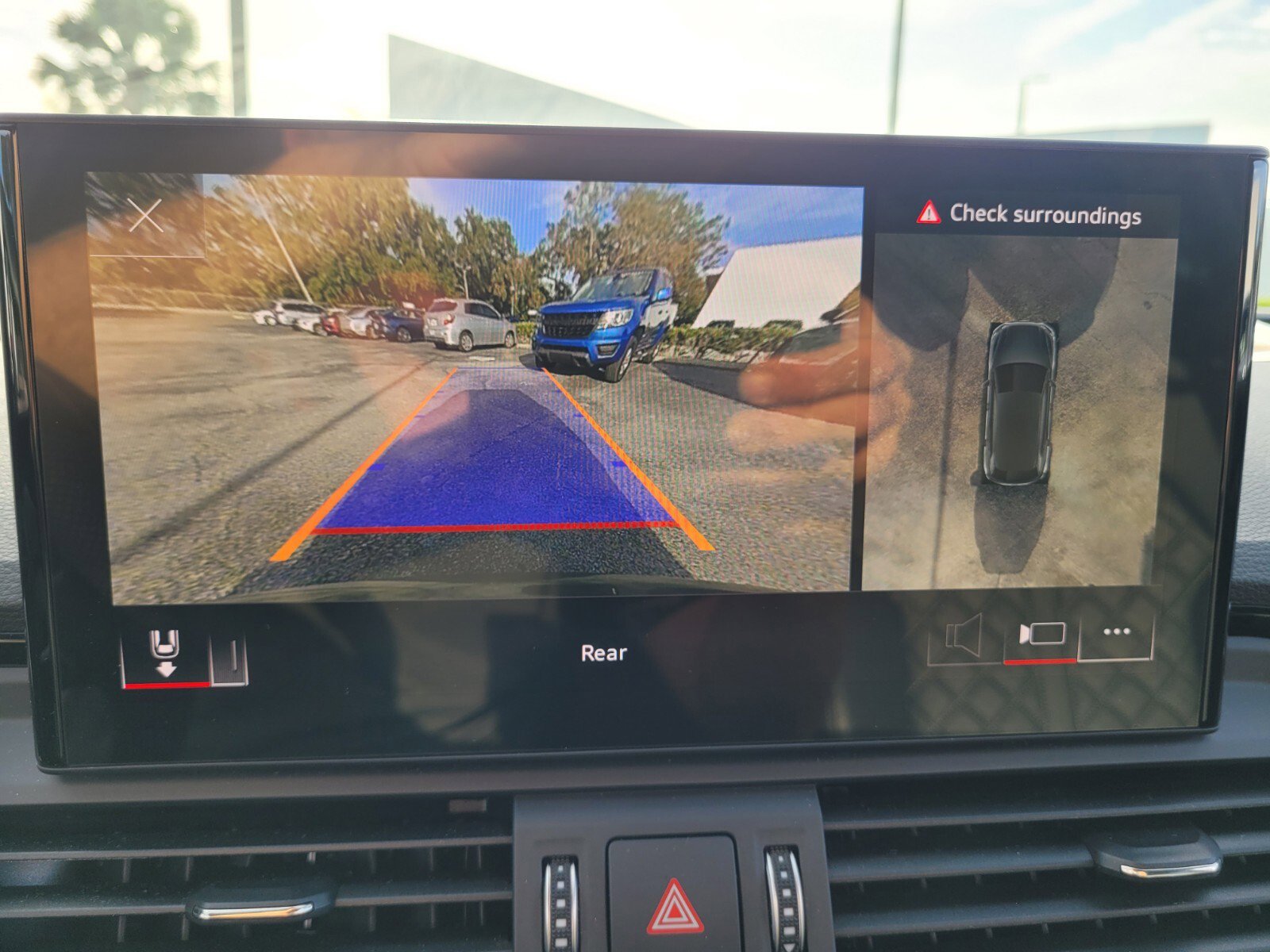 Used 2023 Audi SQ5 Premium Plus w/ Premium Plus Package image 23