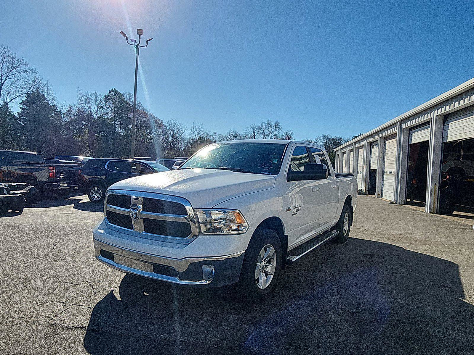 Used 2019 RAM 1500 Classic SLT image 1