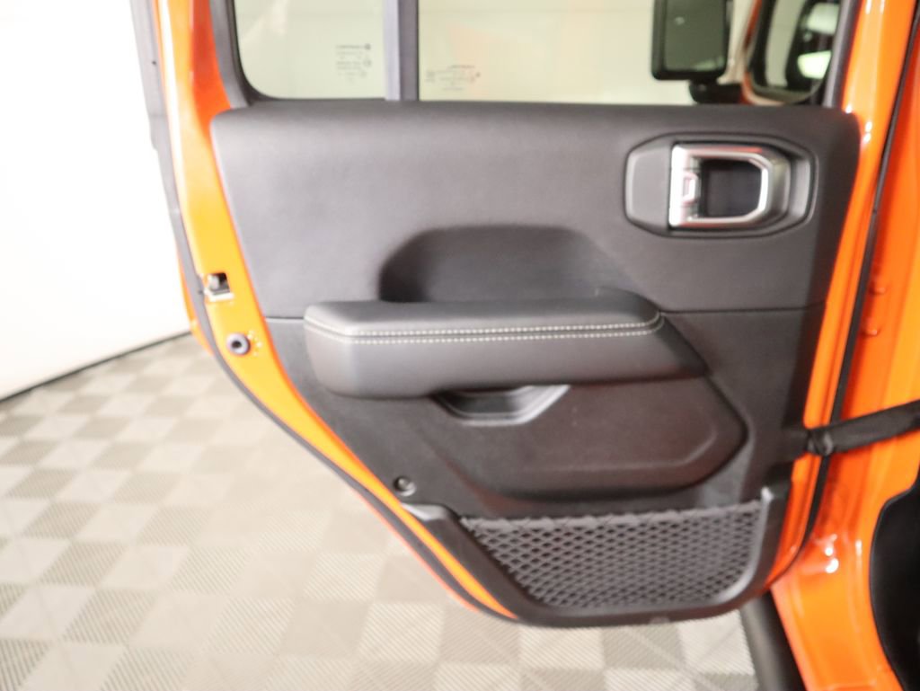 Used 2020 Jeep Gladiator Rubicon w/ Dual Top Group image 27