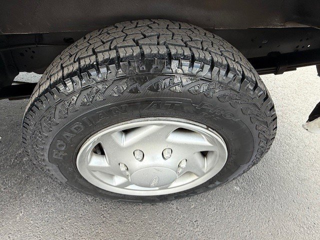 Used 2014 Ford E-150 and Econoline 150 w/ Power Group image 11