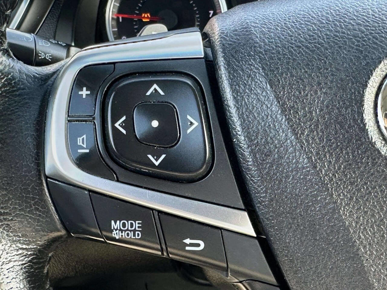 Used 2015 Toyota Camry SE FWD image 26