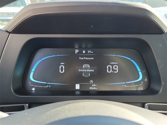 Certified 2025 Hyundai Elantra SE image 7