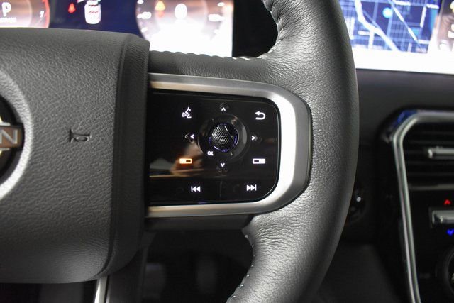 New 2026 Nissan Armada SL AWD/4WD image 18