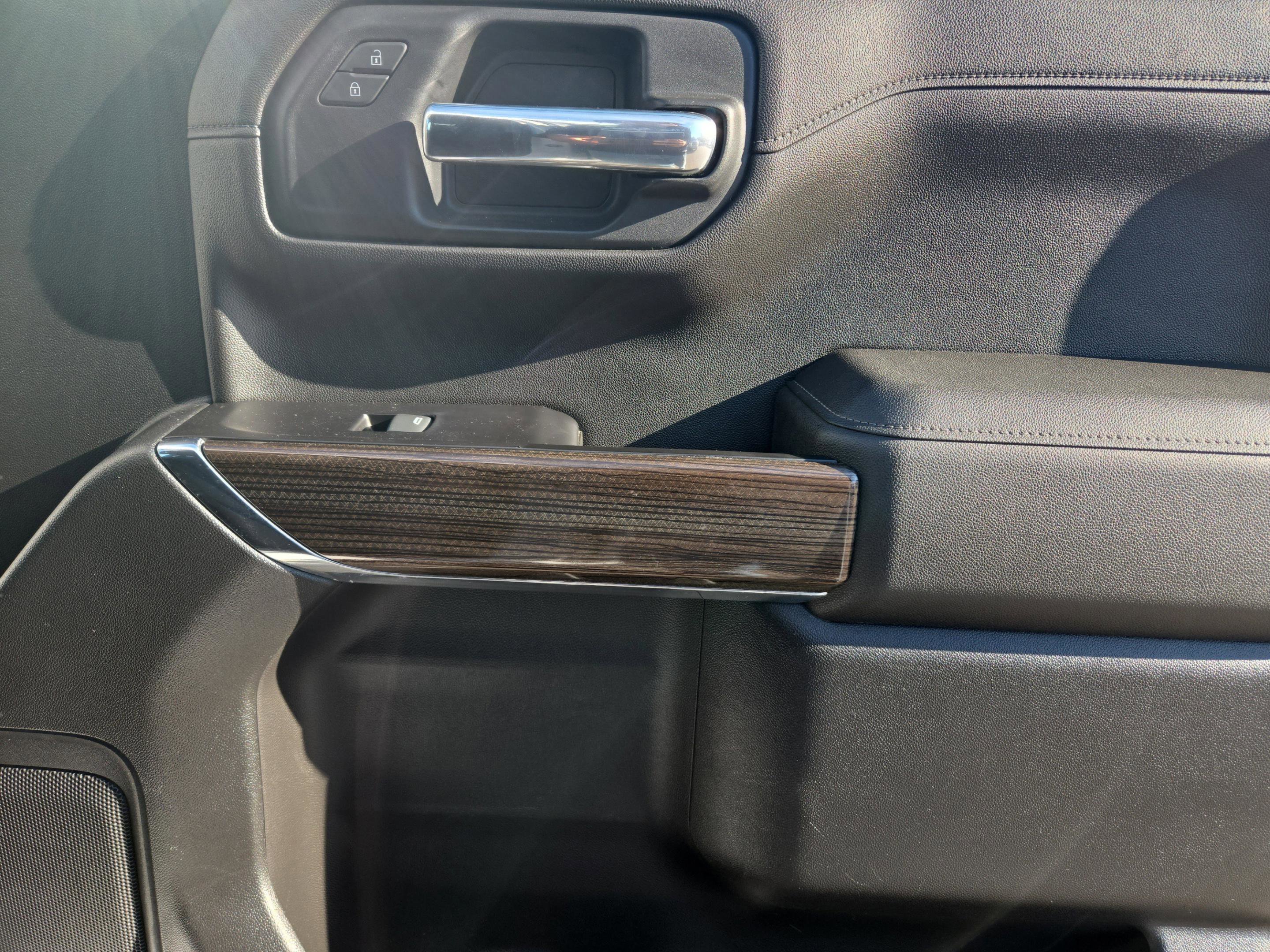 Used 2019 Chevrolet Silverado 1500 LT w/ All-Star Edition image 28