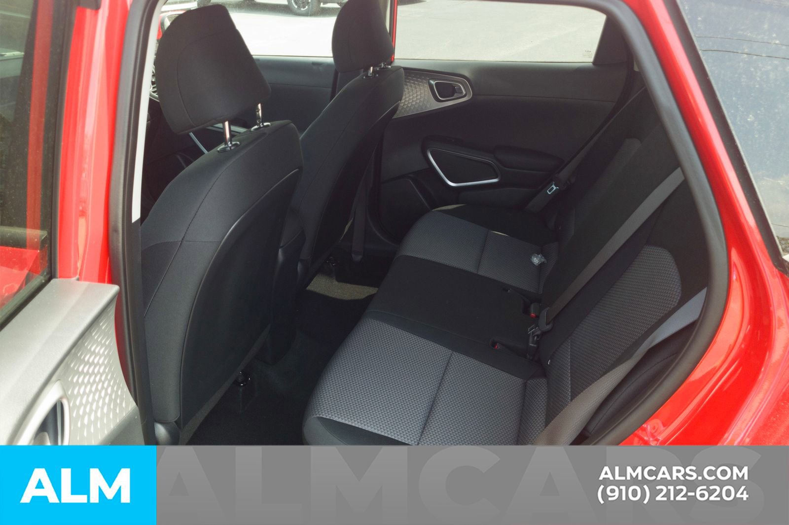 Used 2025 Kia Soul LX w/ LX Technology Package image 18