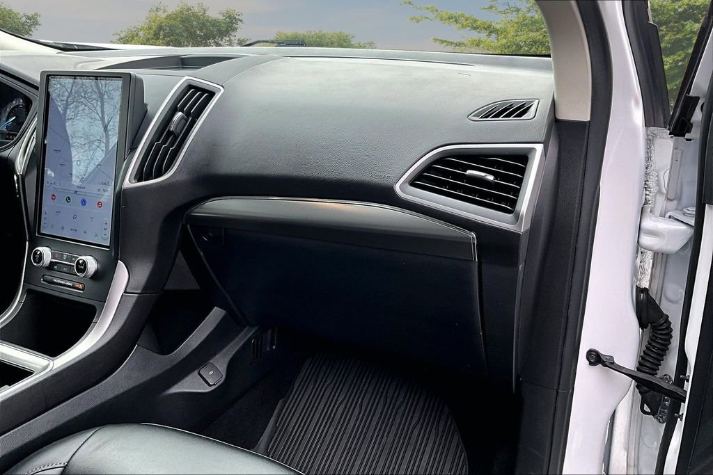 Used 2022 Ford Edge SEL w/ Convenience Package AWD/4WD image 16