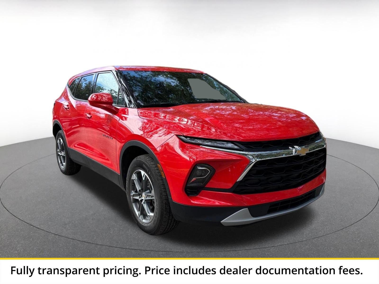 Used 2026 Chevrolet Blazer LT FWD image 1