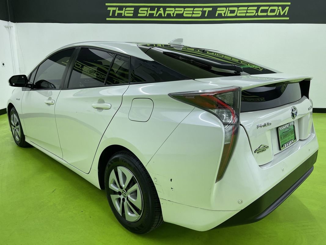Used 2017 Toyota Prius Four image 7