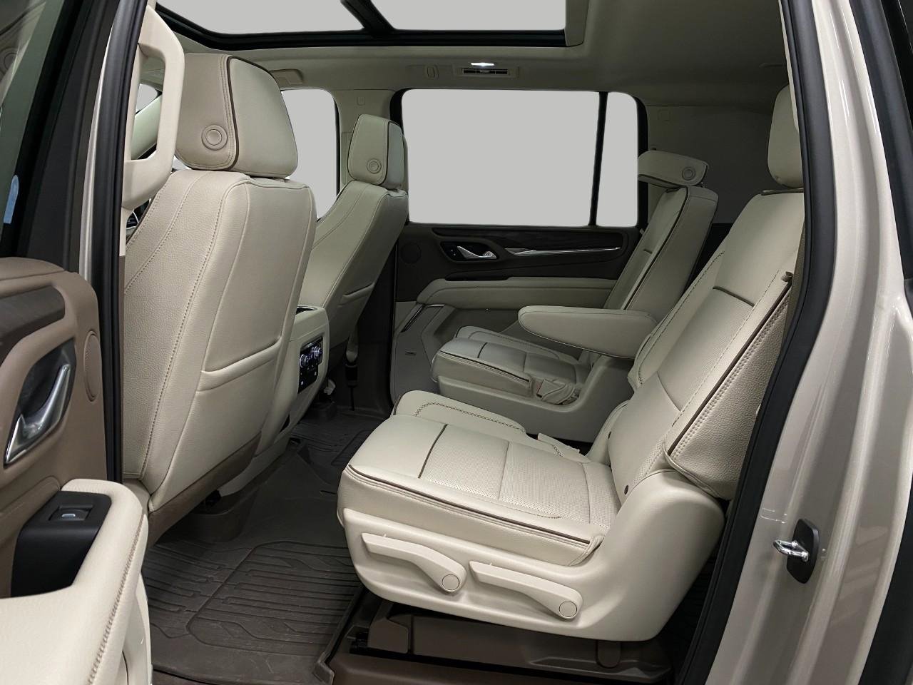 Used 2024 GMC Yukon XL Denali w/ Max Trailering Package image 30