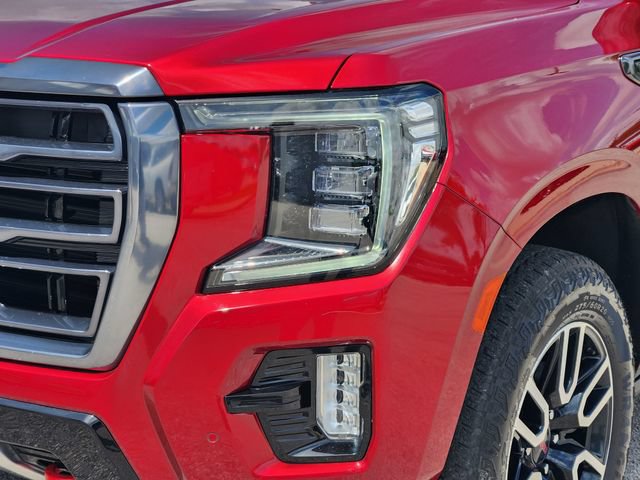 Used 2024 GMC Yukon AT4 w/ AT4 Premium Package AWD/4WD image 5