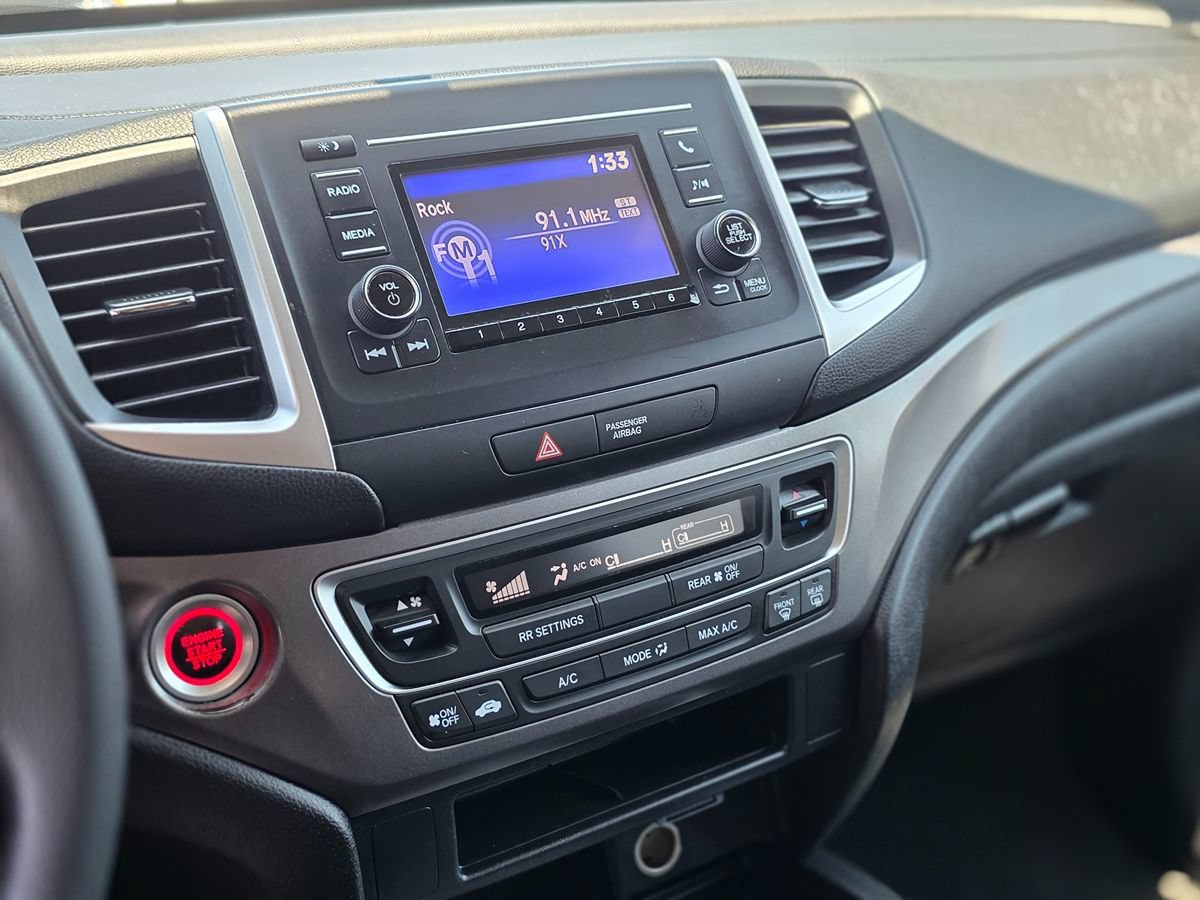 Used 2018 Honda Pilot LX image 34