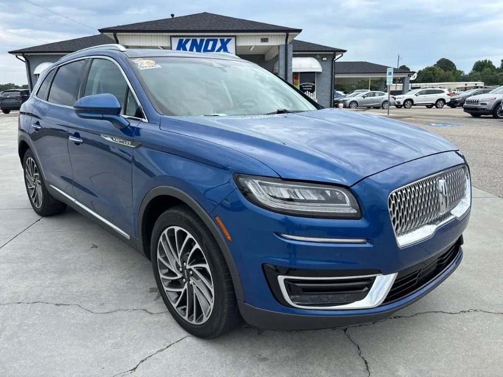 Used 2020 Lincoln Nautilus Reserve FWD image 2
