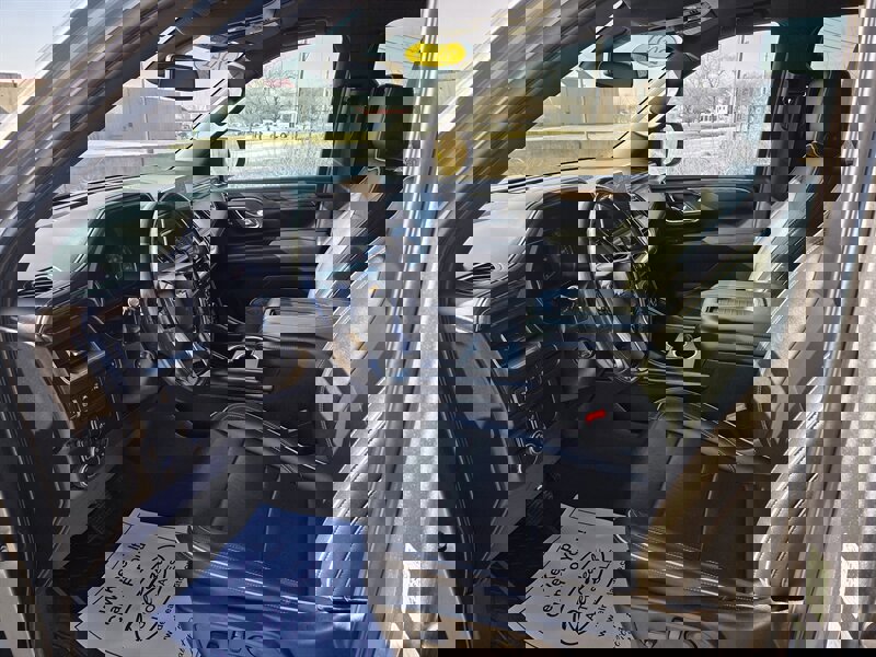 Used 2021 Chevrolet Suburban Premier image 10