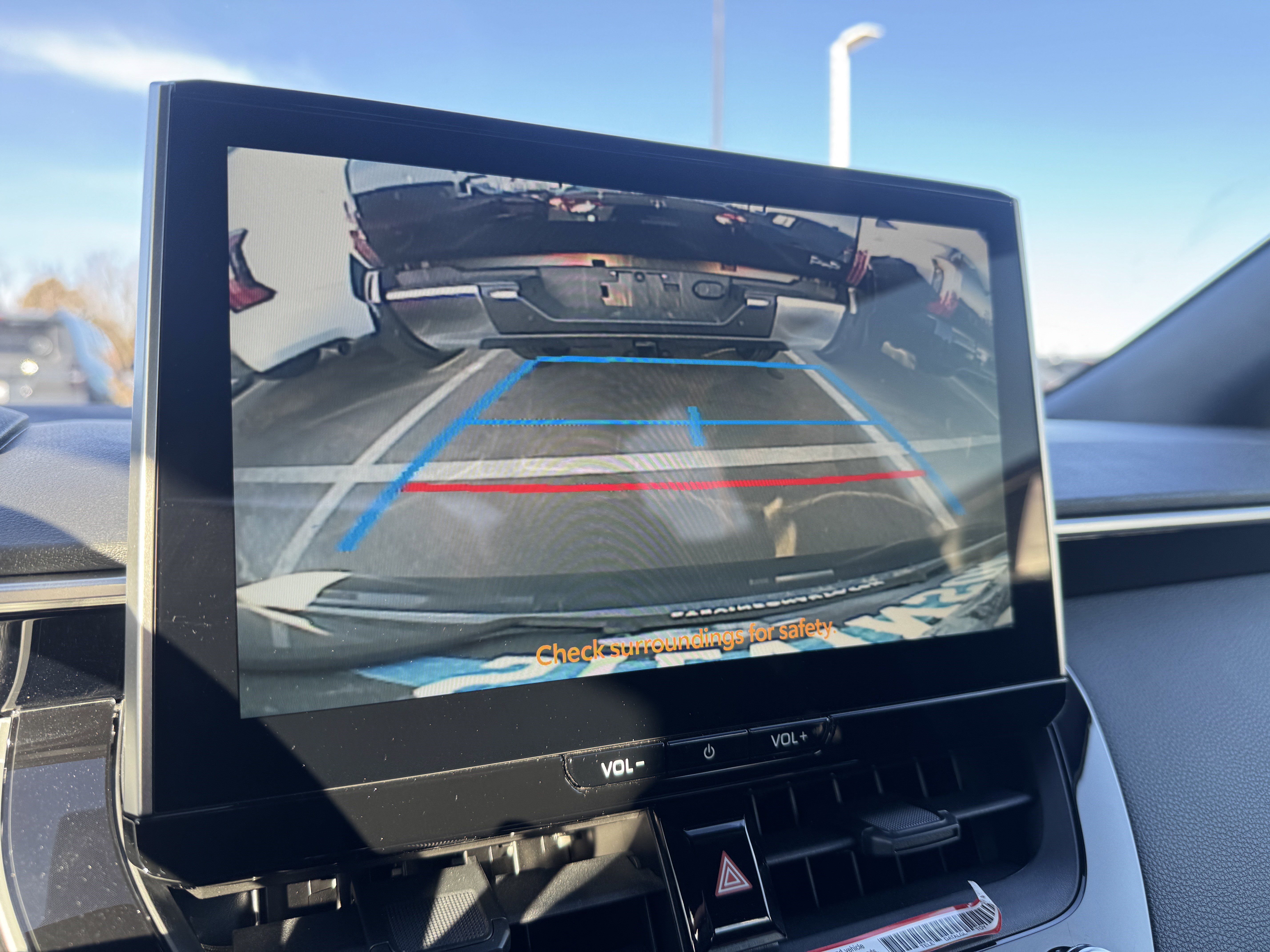 Used 2025 Toyota Corolla SE w/ SE Premium Package image 25