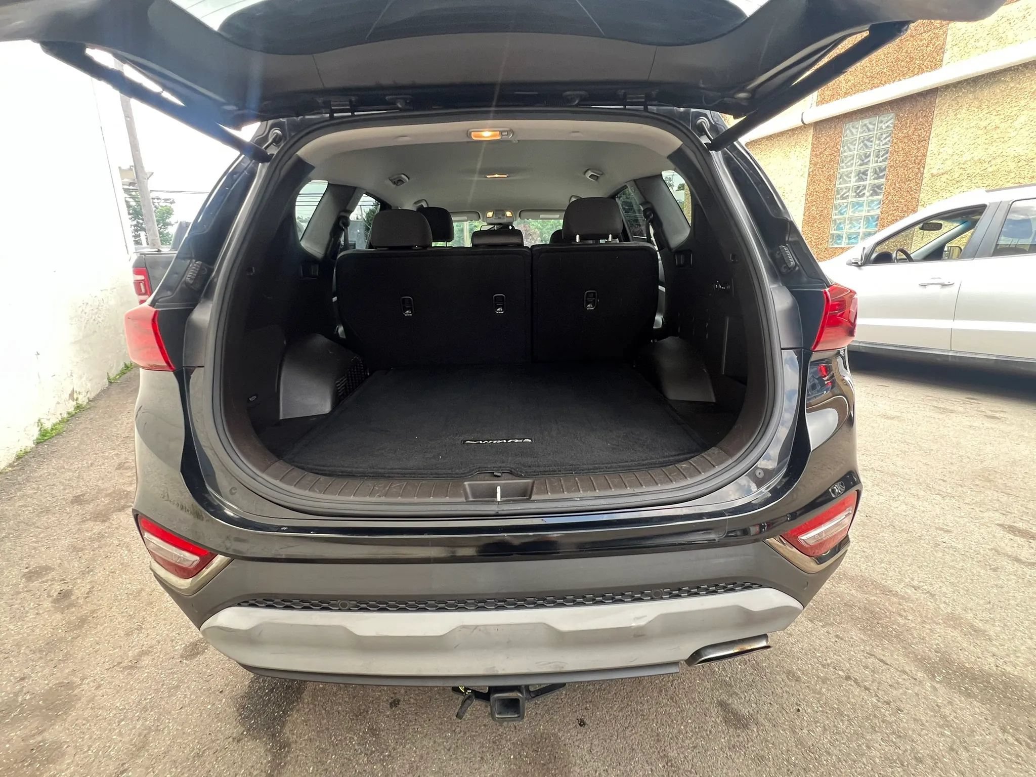 Used 2019 Hyundai Santa Fe SEL w/ Cargo Package AWD/4WD image 10