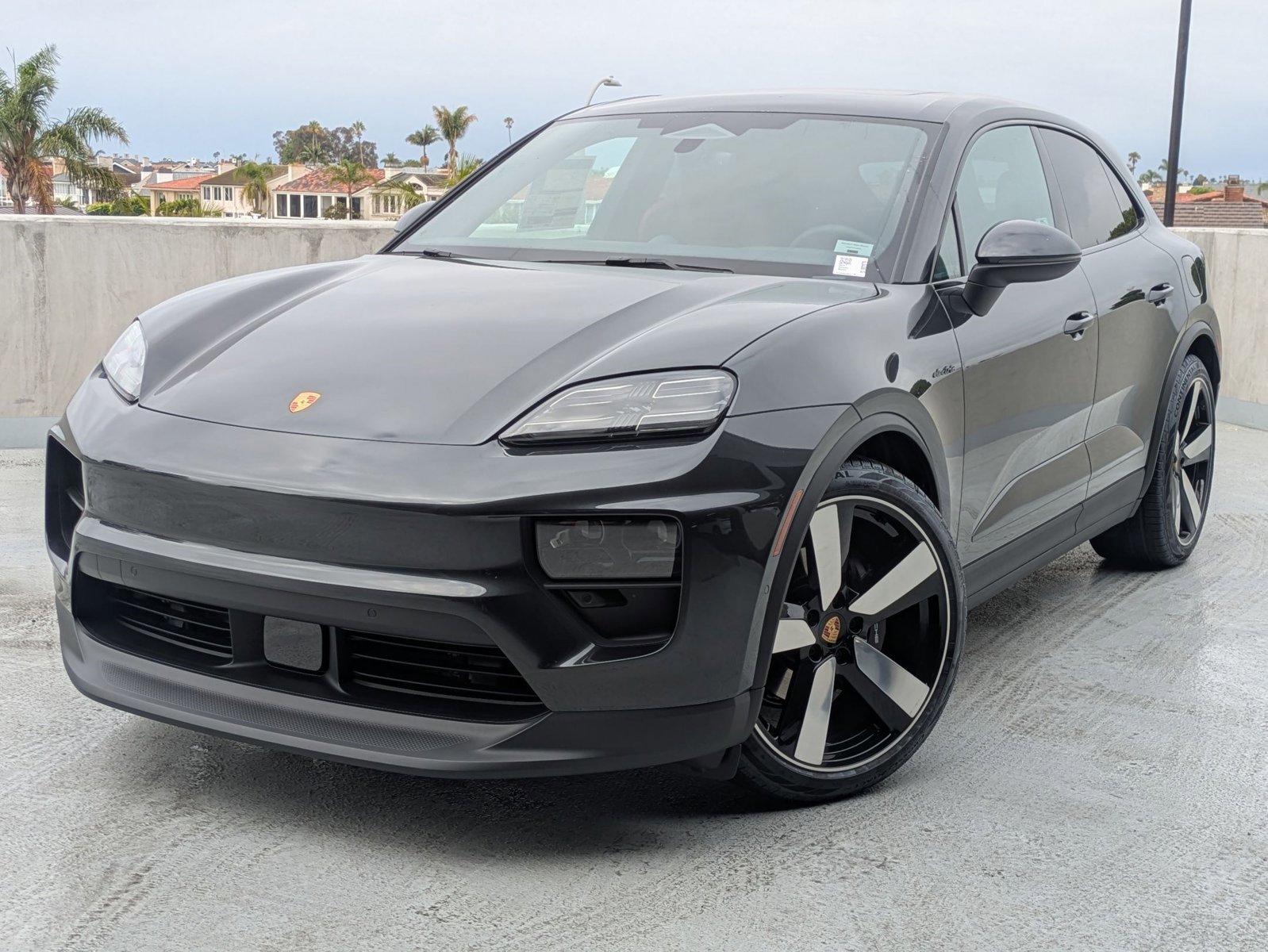 New 2025 Porsche Macan 4 Electric video 1