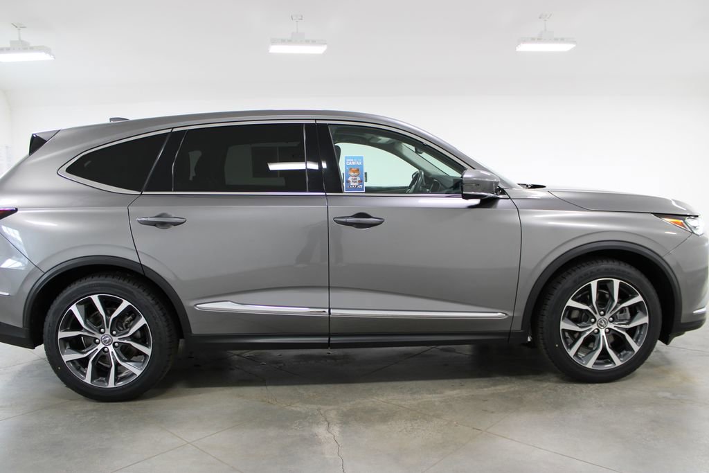 Used 2023 Acura MDX SH-AWD w/ Technology Package image 12