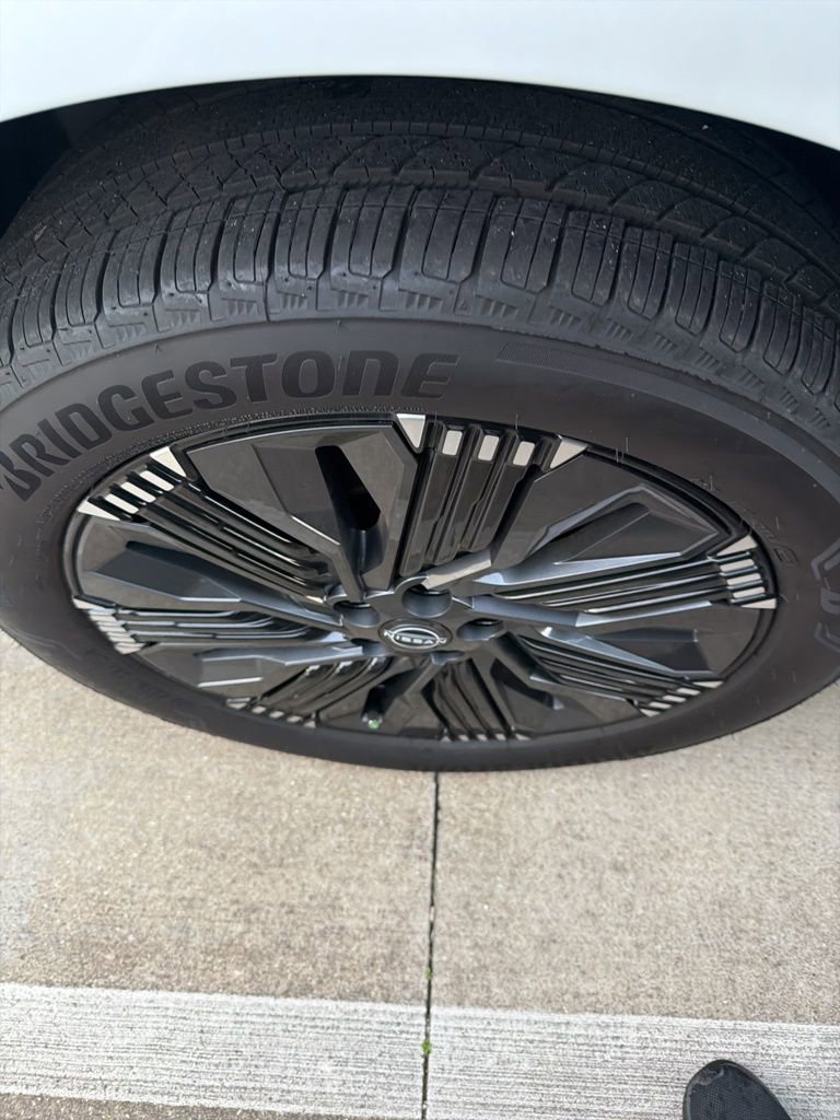 Used 2025 Nissan Murano Platinum w/ Cargo Package image 14