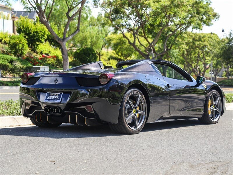 Used 2013 Ferrari 458 Spider RWD image 8