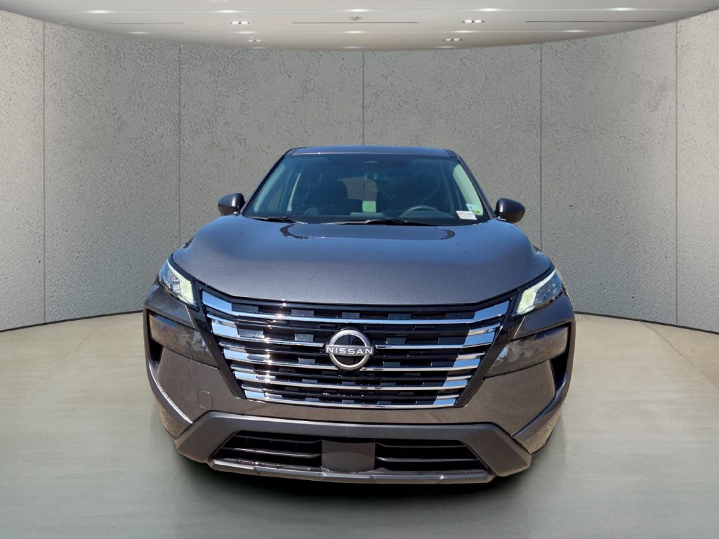 Used 2026 Nissan Rogue S FWD image 8