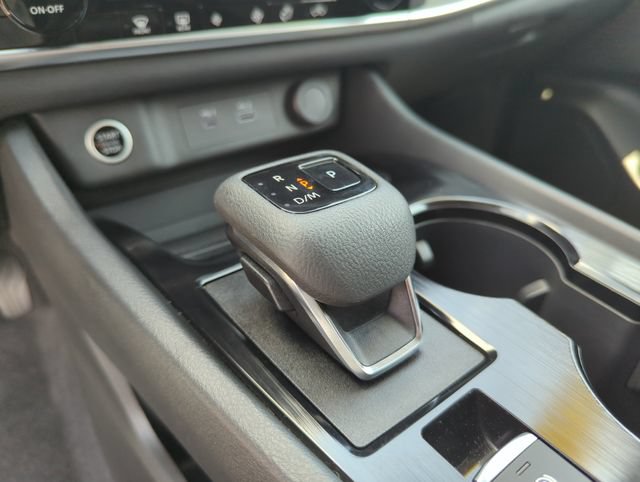Certified 2023 Nissan Rogue SV AWD/4WD image 41