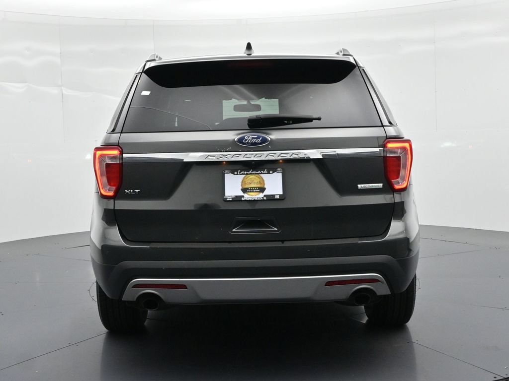Used 2017 Ford Explorer XLT w/ Equipment Group 202A FWD image 7