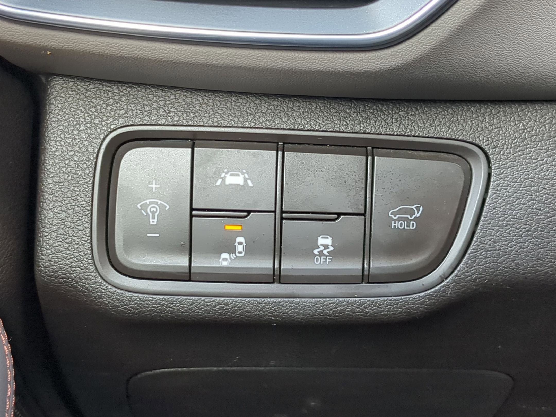 Used 2019 Hyundai Santa Fe Limited image 17