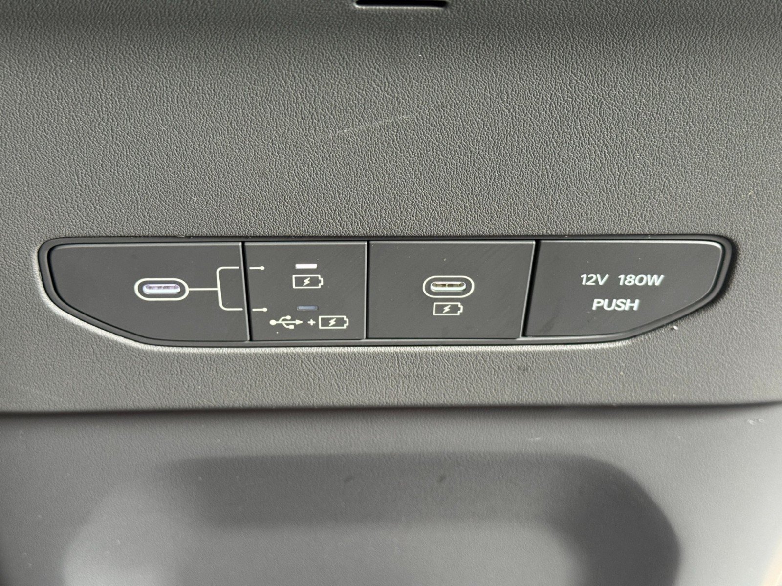 Used 2025 Kia EV9 GT-Line AWD/4WD image 33