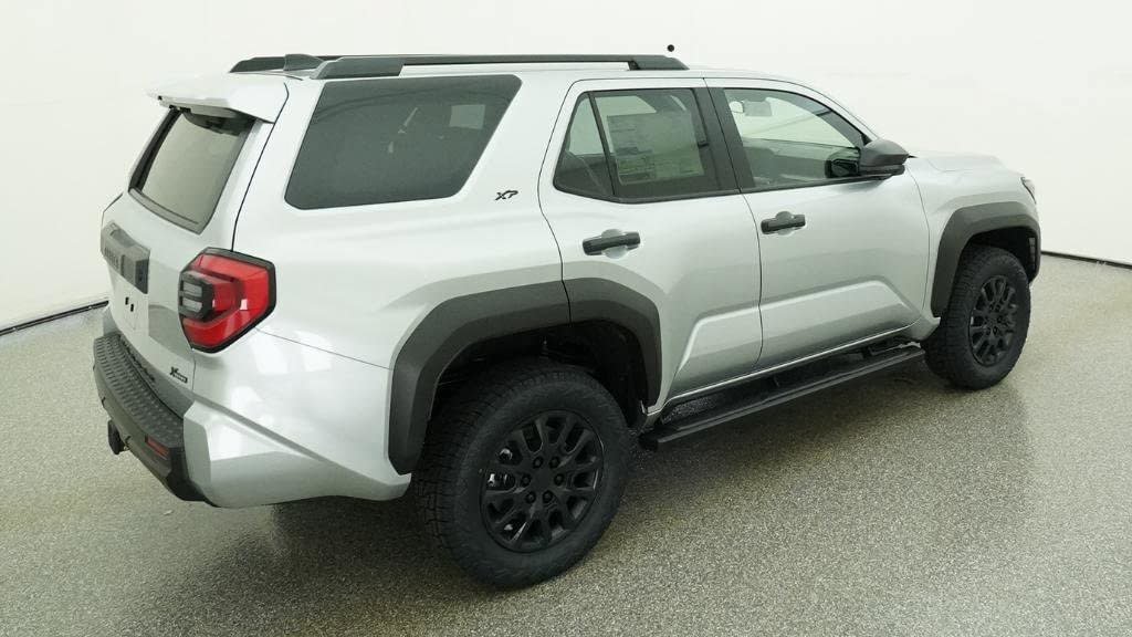Used 2026 Toyota 4Runner SR5 RWD image 9