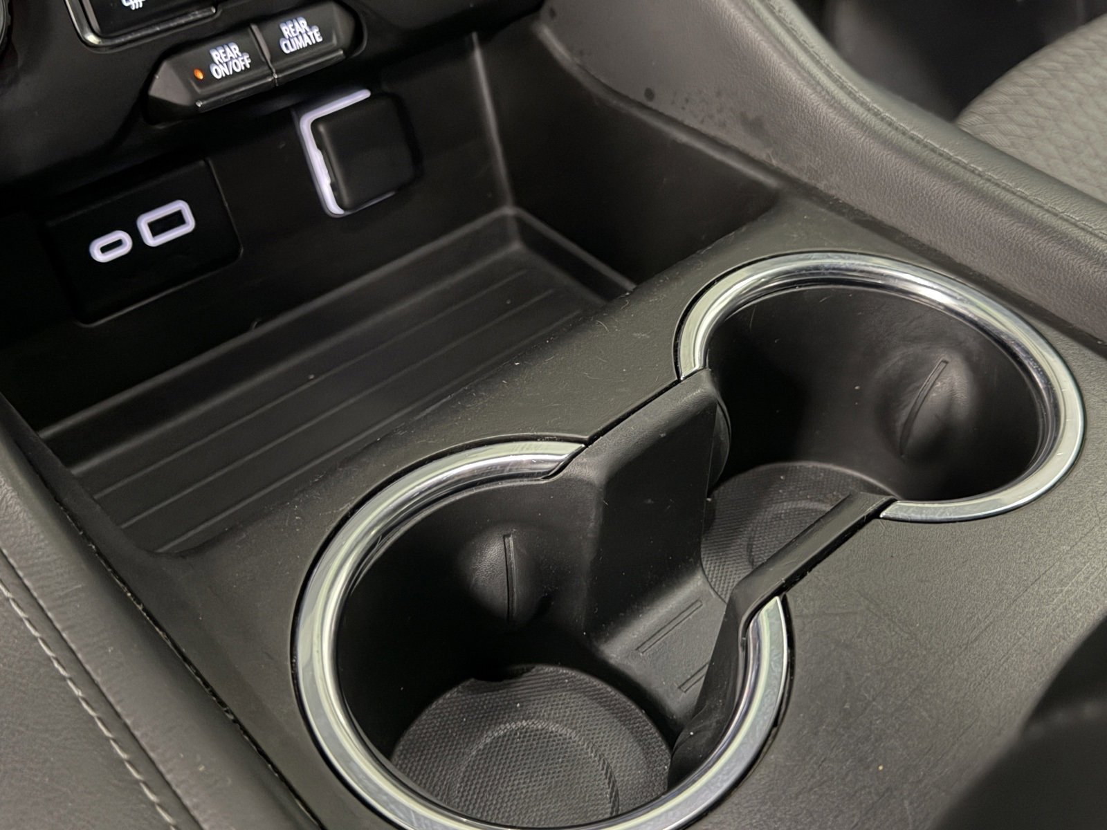 Used 2023 Chevrolet Suburban LS image 33