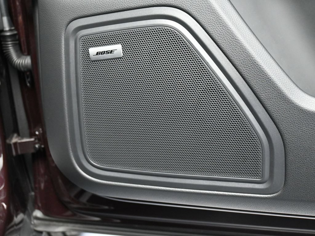 Certified 2026 Porsche Macan AWD/4WD image 30
