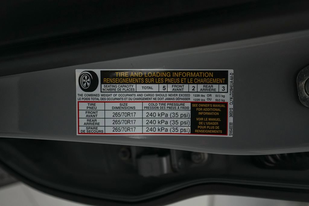 Used 2025 Nissan Frontier PRO-4X AWD/4WD image 25
