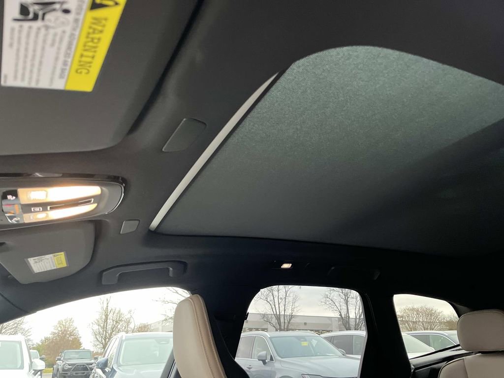 New 2026 Volvo XC60 B5 Plus w/ Protection Package Premier image 25