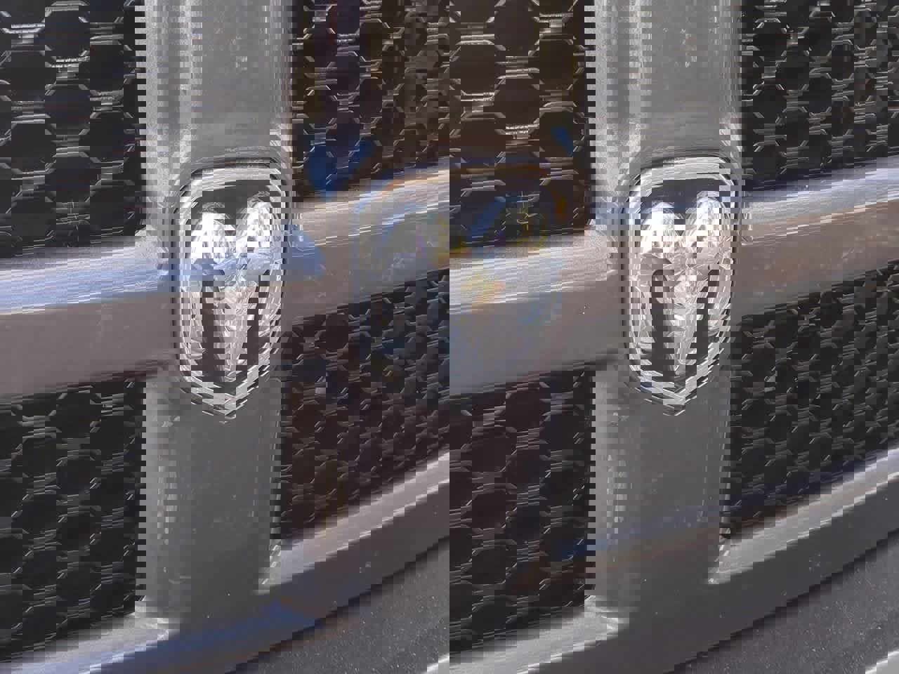 Used 2015 RAM 1500 Outdoorsman image 12