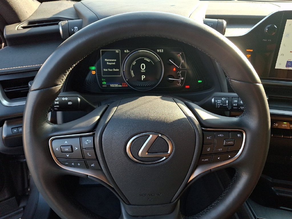 Used 2024 Lexus UX 250h AWD w/ Premium Package image 21