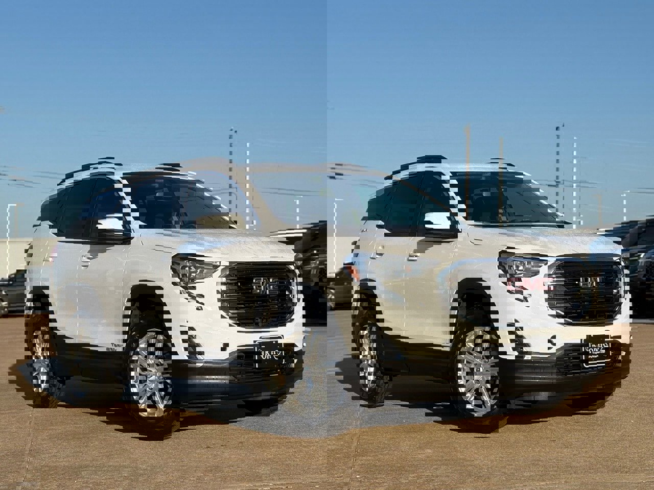 Used 2020 GMC Terrain SLE w/ Driver Convenience Package image 2