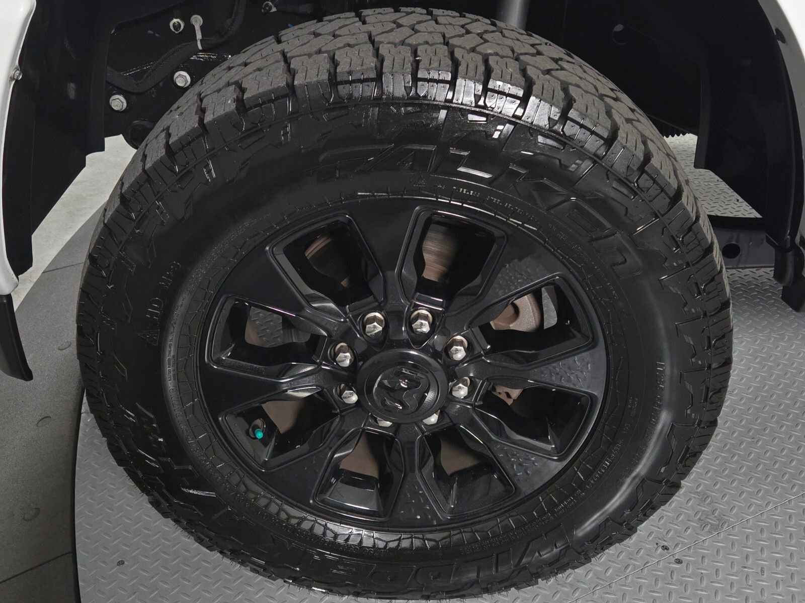 Used 2024 RAM 3500 Limited image 9