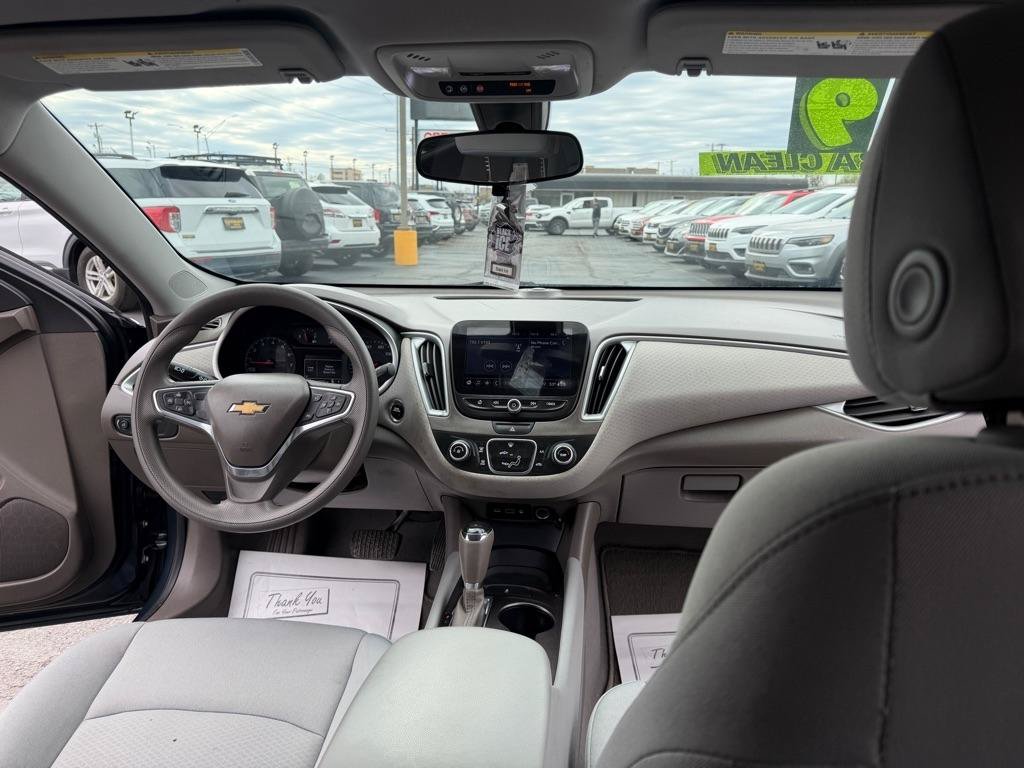 Used 2019 Chevrolet Malibu LS FWD image 18