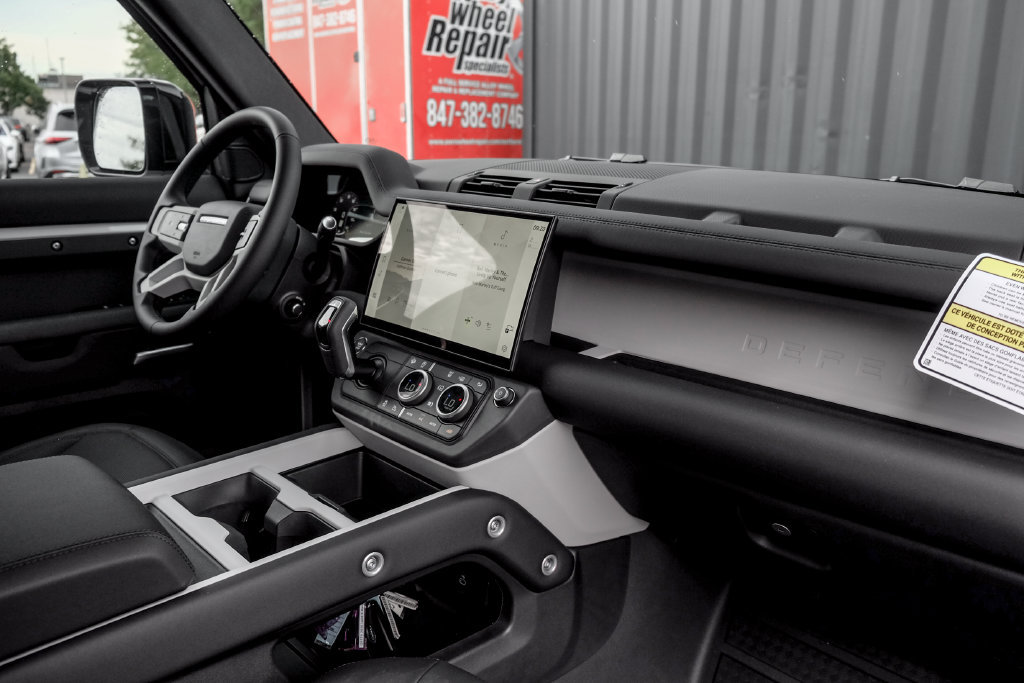 New 2026 Land Rover Defender 110 S AWD/4WD image 22