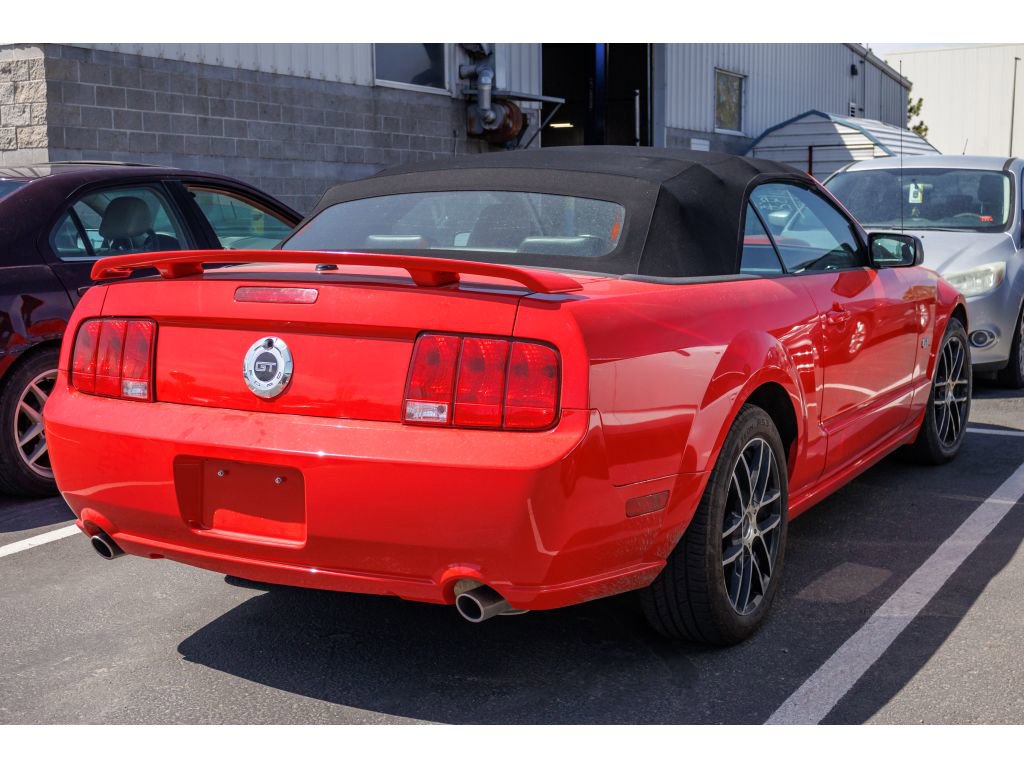 Used 2007 Ford Mustang GT RWD image 2