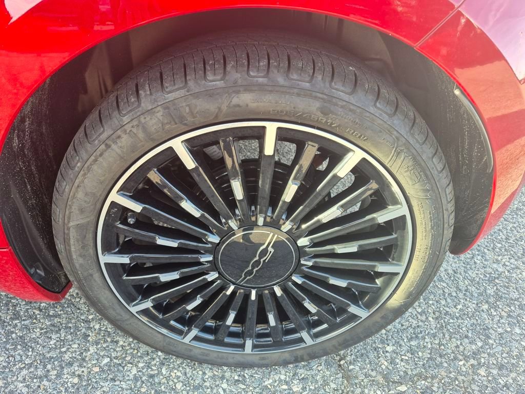 Used 2024 FIAT 500 e (RED) image 9