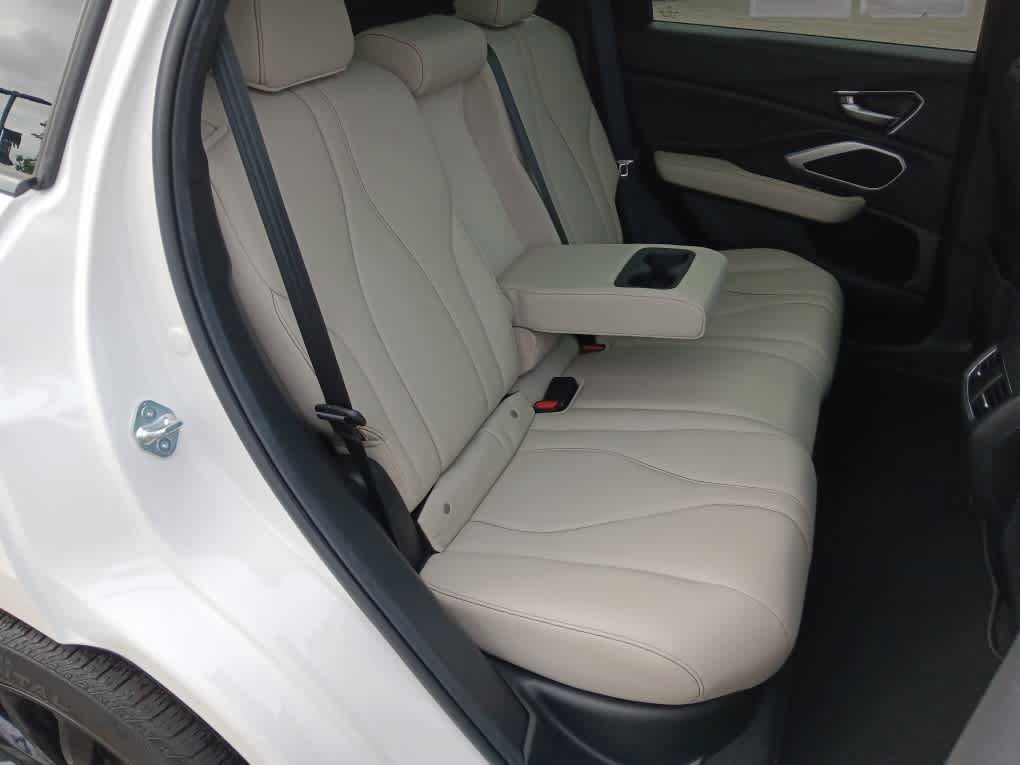 Used 2025 Acura RDX SH-AWD image 16