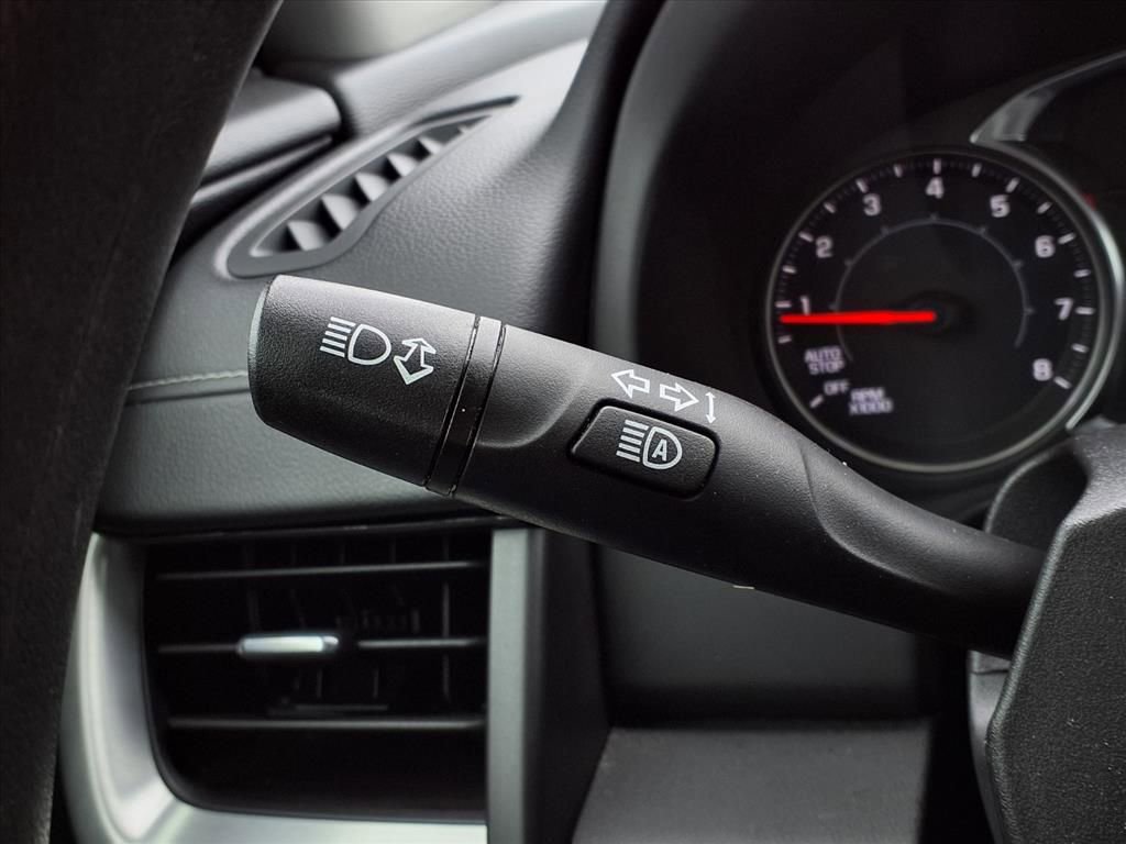 Certified 2022 GMC Terrain SLE w/ Driver Convenience Package image 15