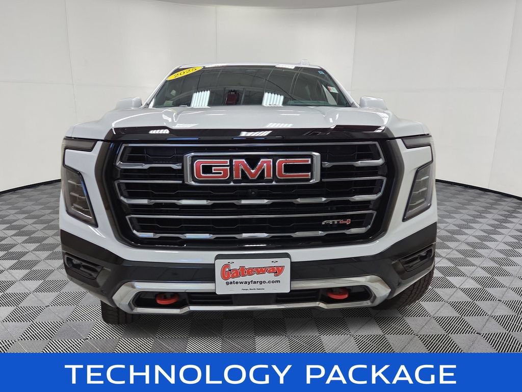 Used 2025 GMC Yukon XL AT4 w/ AT4 Premium Package AWD/4WD image 5