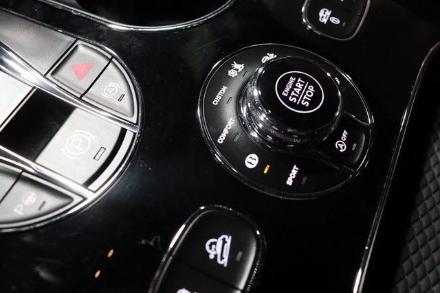 Used 2021 Bentley Bentayga Speed AWD/4WD image 56