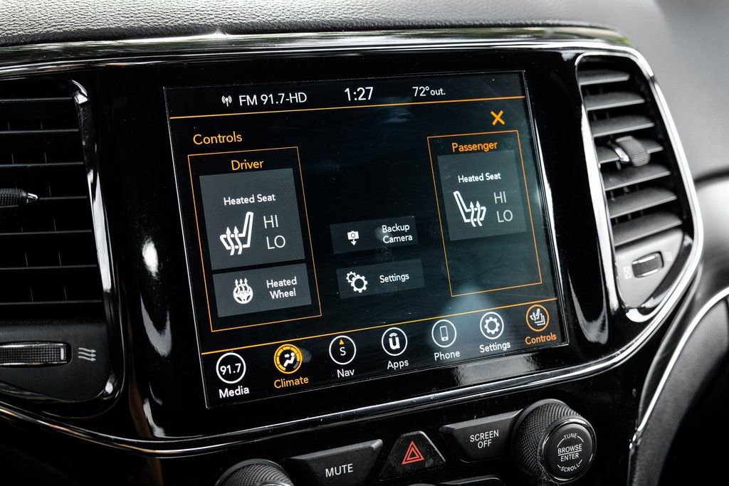 Used 2022 Jeep Grand Cherokee Limited w/ Tech Group image 33