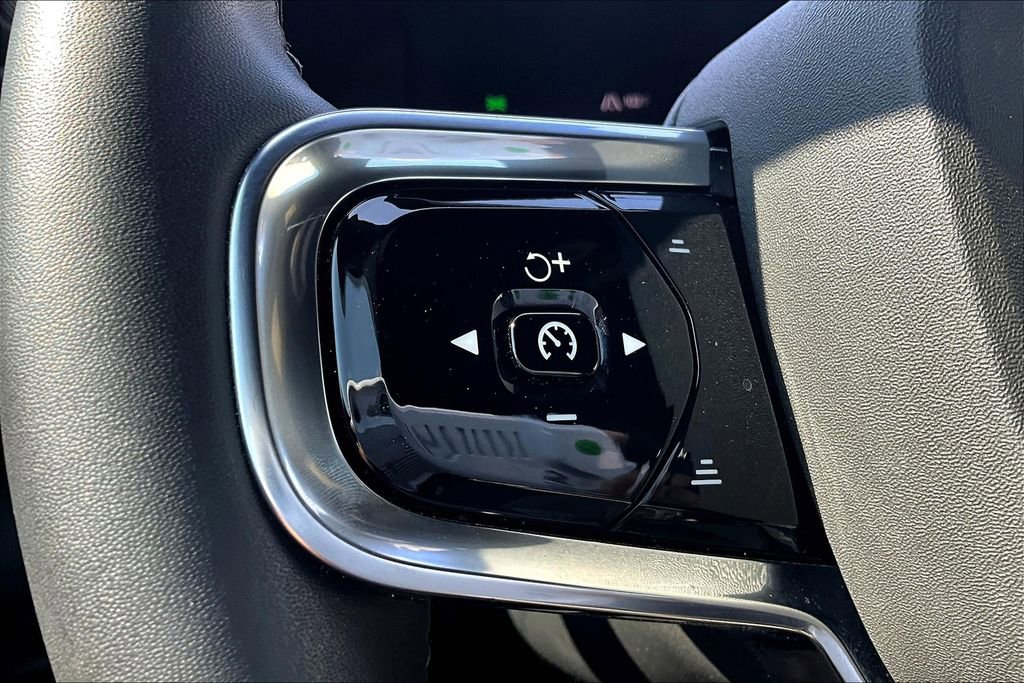 Used 2022 Polestar Polestar 2 image 25