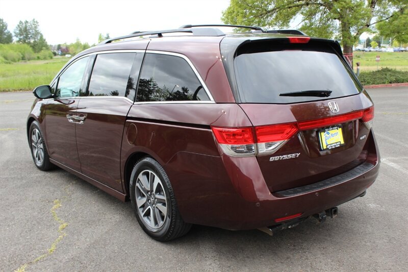 Used 2014 Honda Odyssey Touring Elite image 3